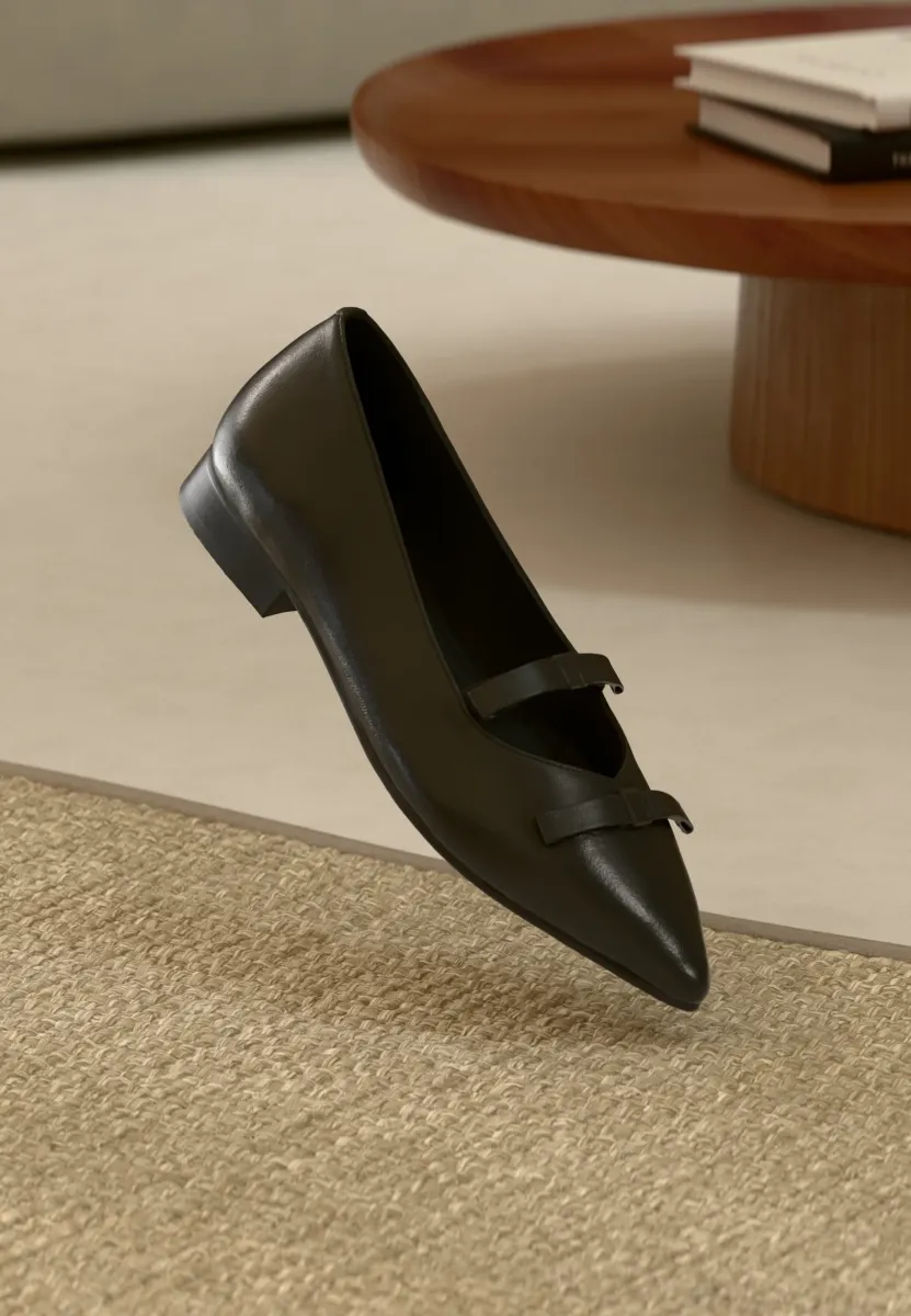 THE ONE - Riemchenballerina - black