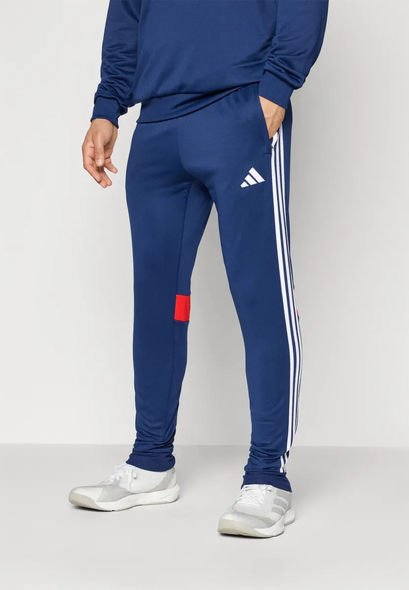 TIRO ESSENTIALS SWEATPANT - Jogginghose - team navy blue/red