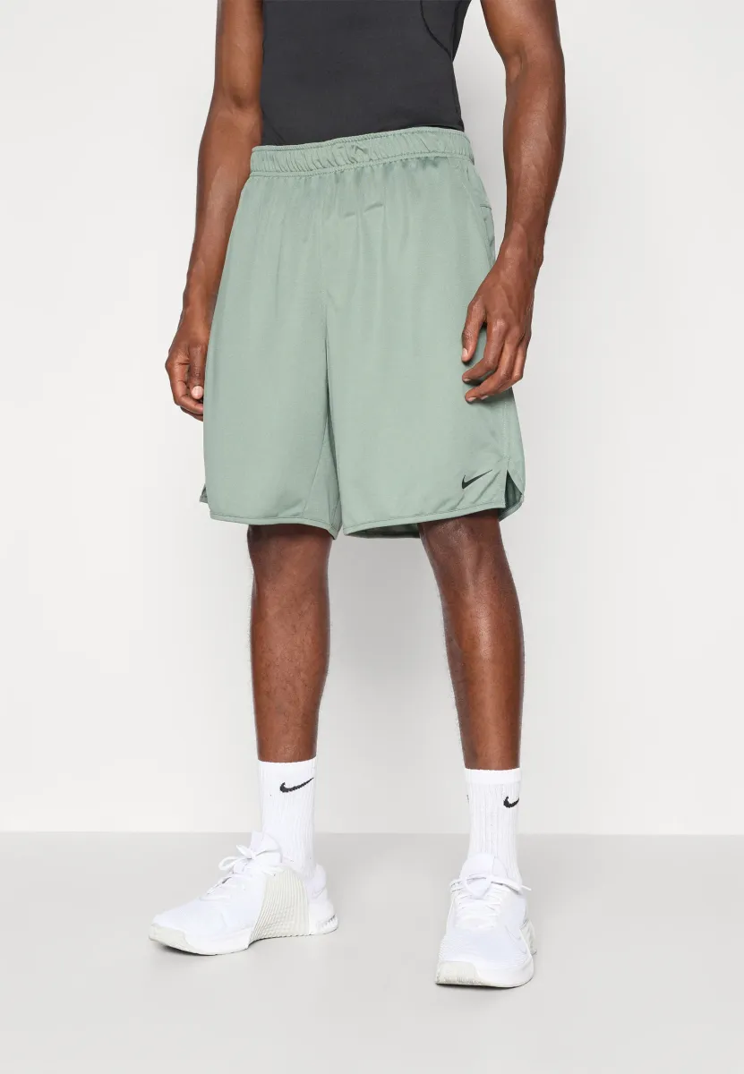 TOTALITY - Kurze Sporthose - clay green/black