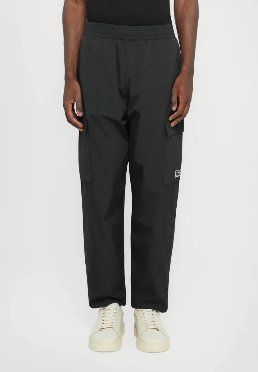 TRAIN CORE PANTS - Cargohose - black