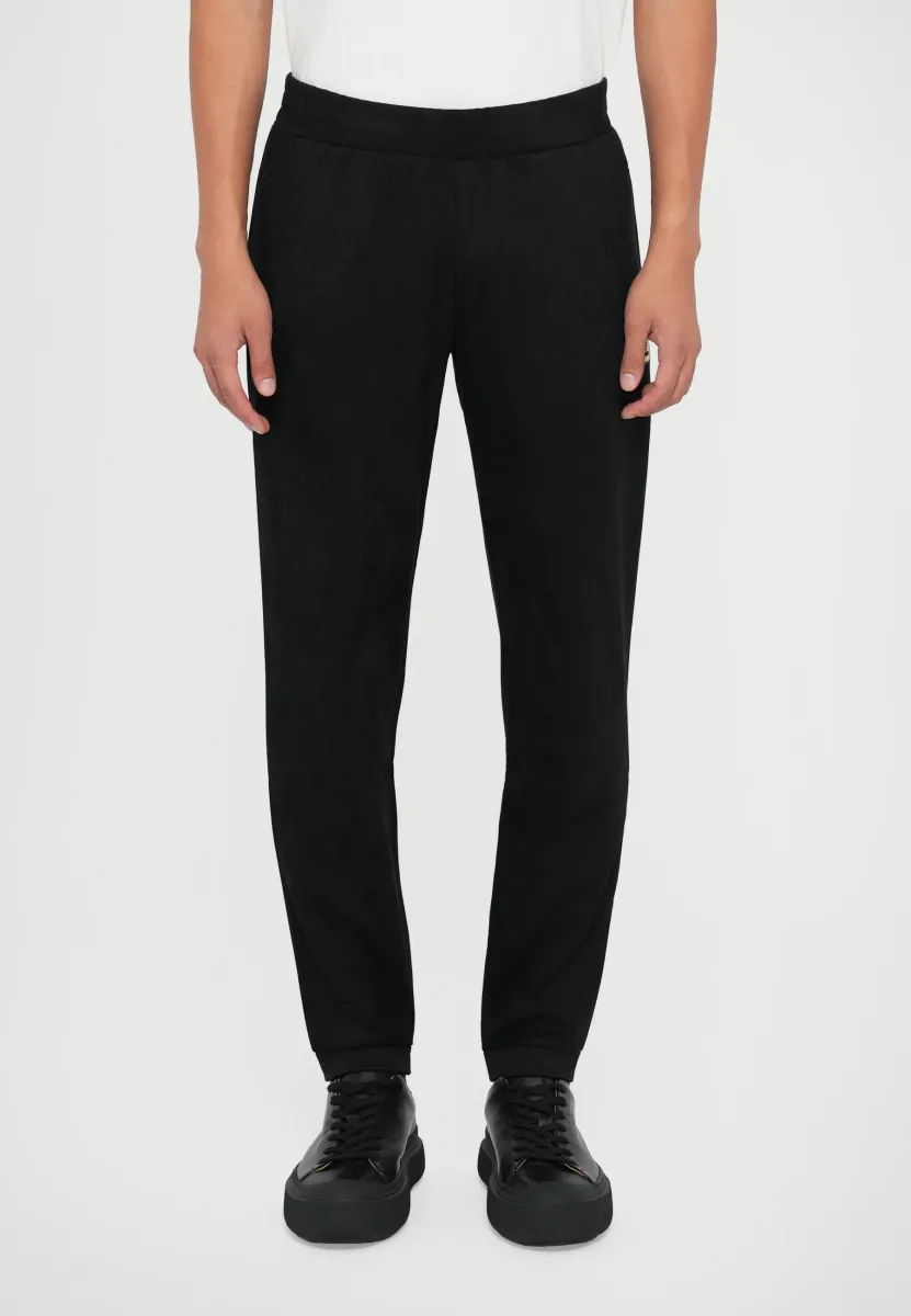 TRAIN LABEL ALCANTARA - Jogginghose - black