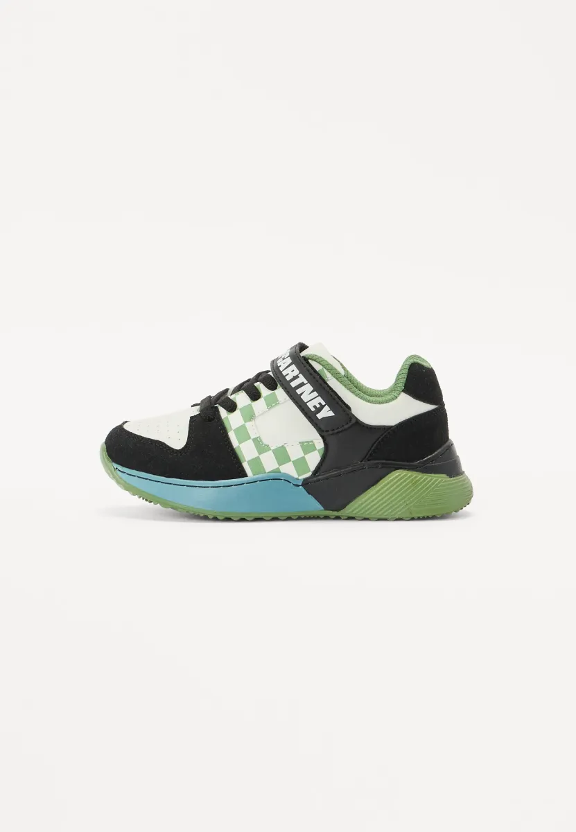 TRAINERS UNISEX - Sneaker low - white/black/green