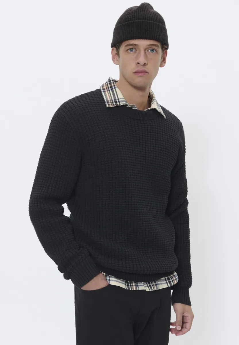 TRITON - Strickpullover - black