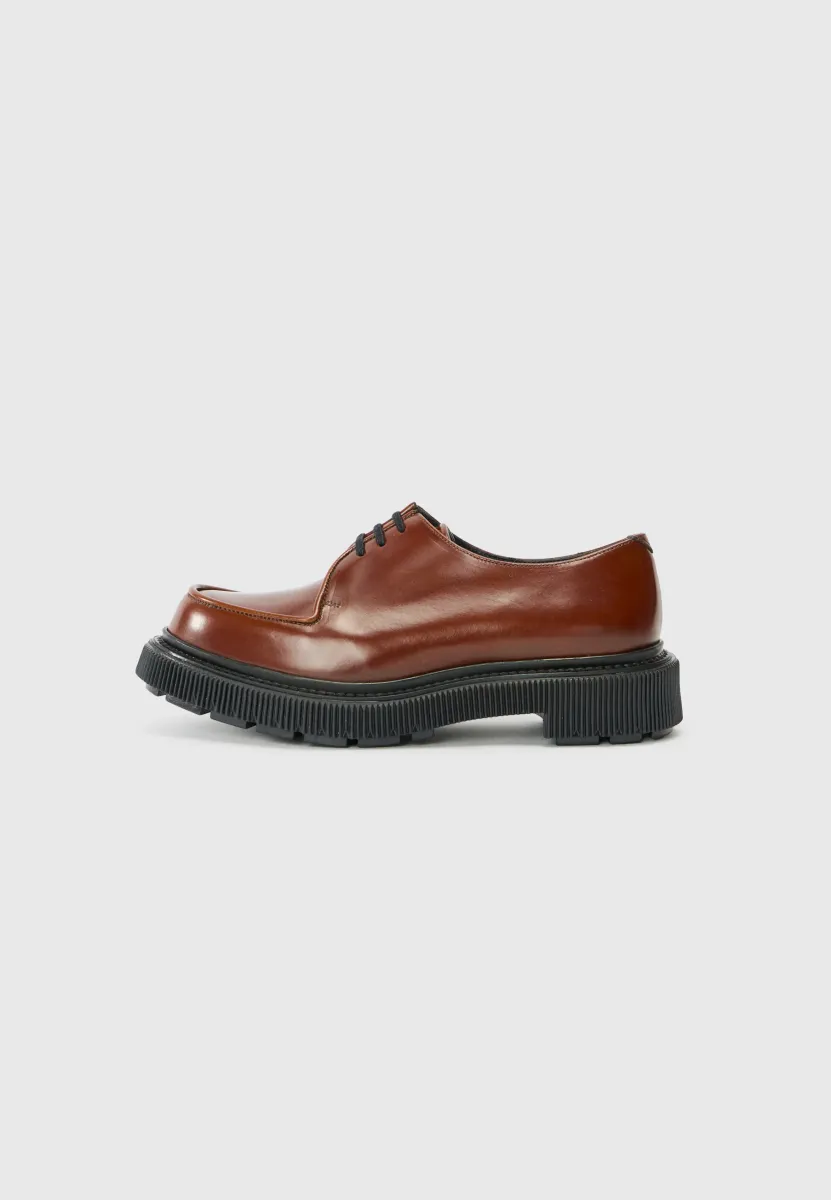 TYPE 124 UNISEX - Schnürer - gold-coloured brown