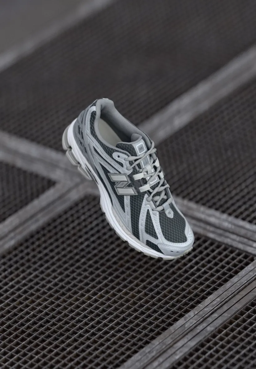 U1906 UNISEX - Sneaker low - white