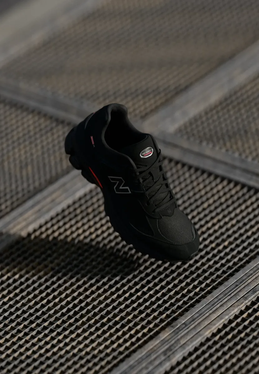U2002 UNISEX - Sneaker low - black