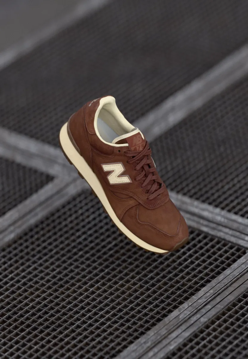 U475 UNISEX - Sneaker low - rich oak