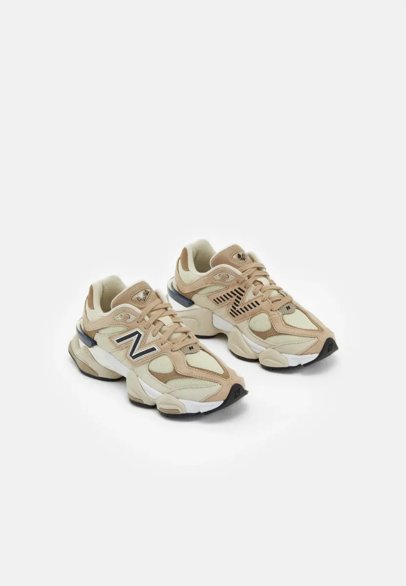 U9060 UNISEX - Sneaker low - brown