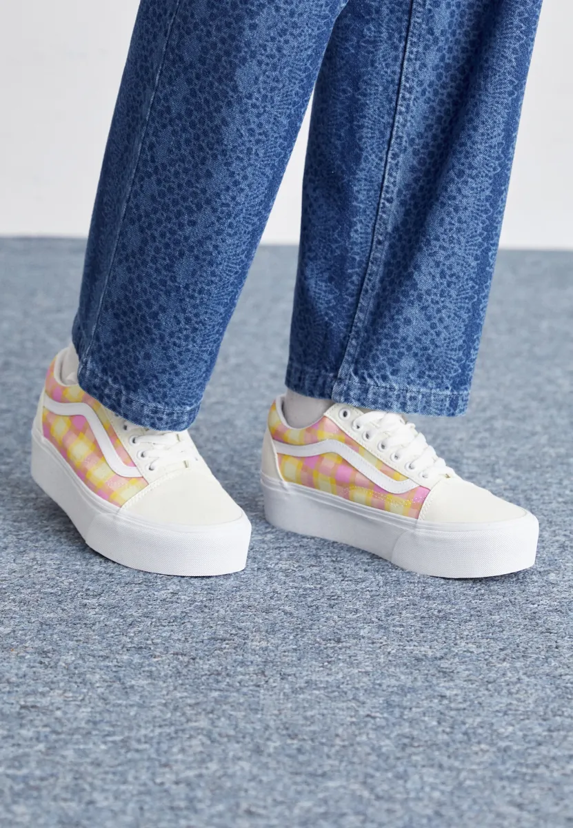 UA OLD SKOOL STACKFORM - Sneaker low - pastel pink