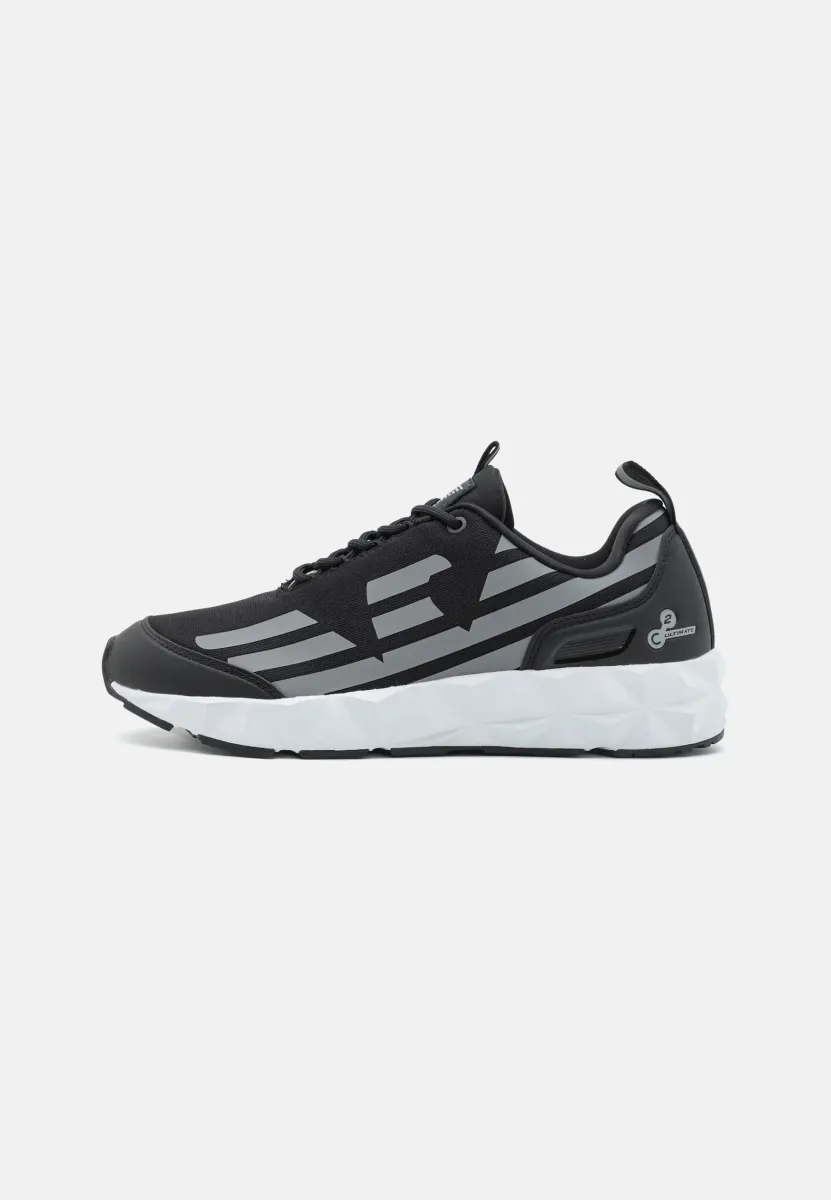 ULTIMATE C2 COMBAT CORE UNISEX - Sneaker low - black/silver