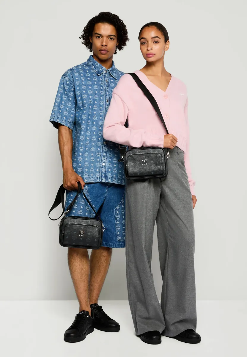 Umhängetasche - black