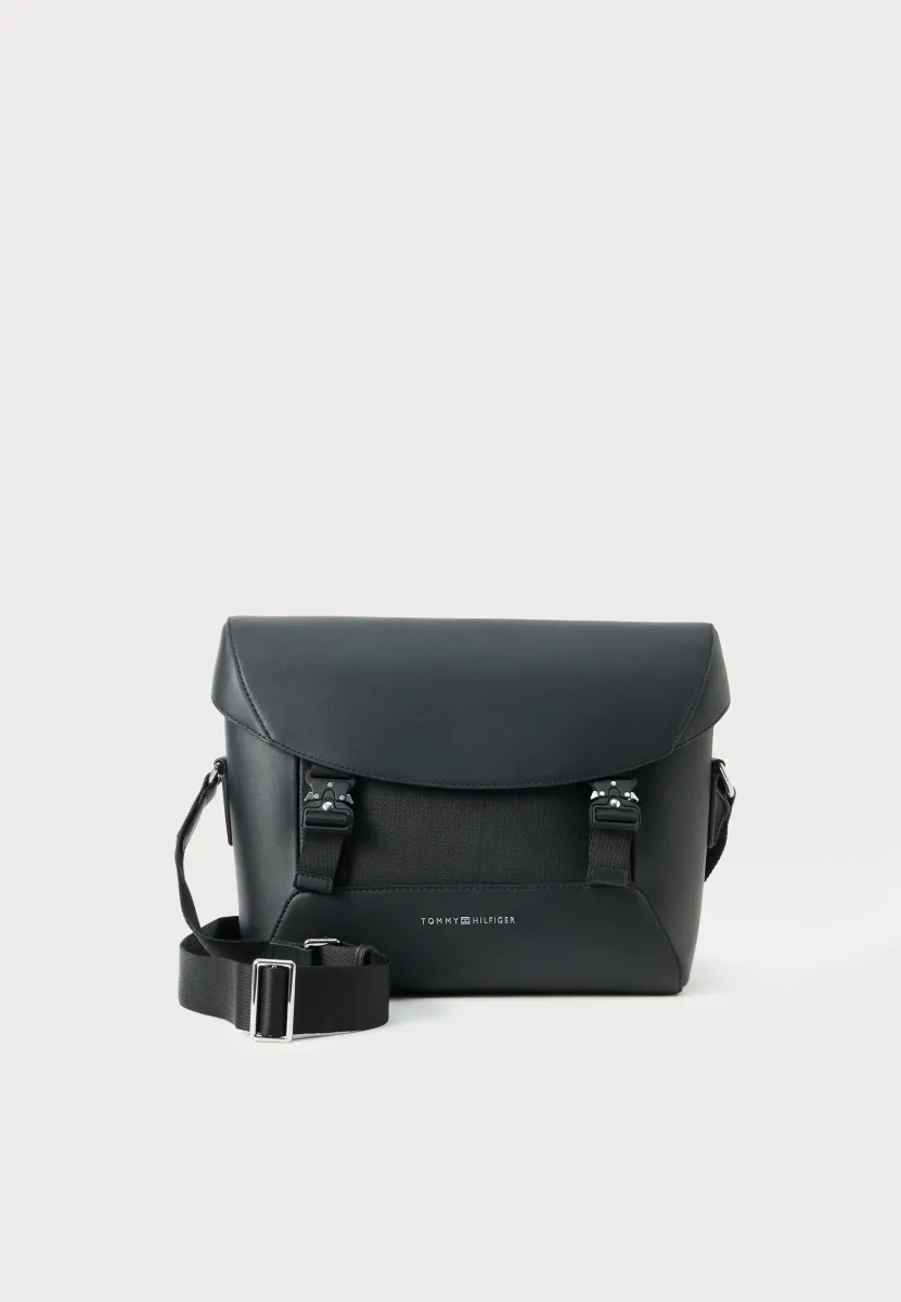 Umhängetasche - black