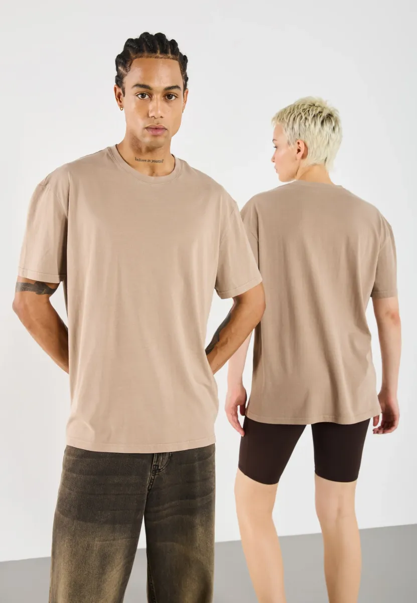 UNISEX BASIC GARMENT WASHED - T-Shirt basic - taupe