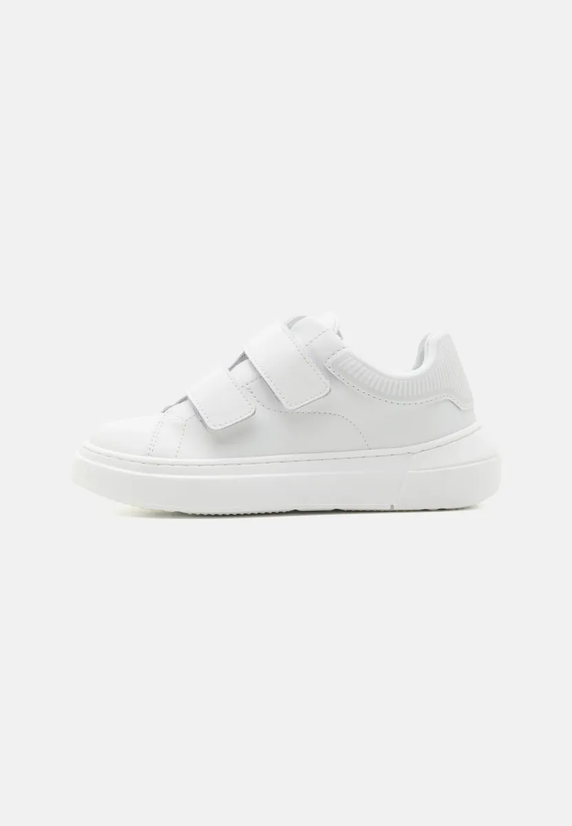 UNISEX - Sneaker low - white