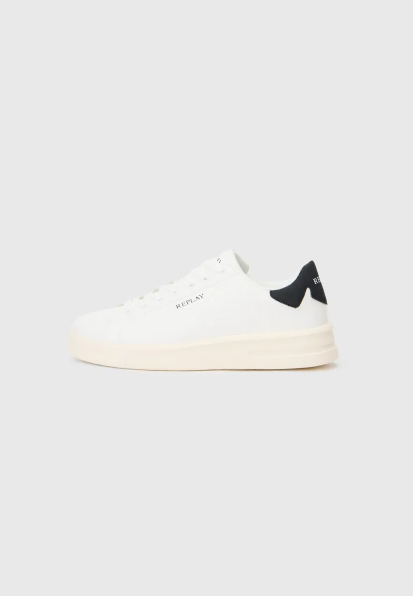 UNIVERSITY - Sneaker low - white/black