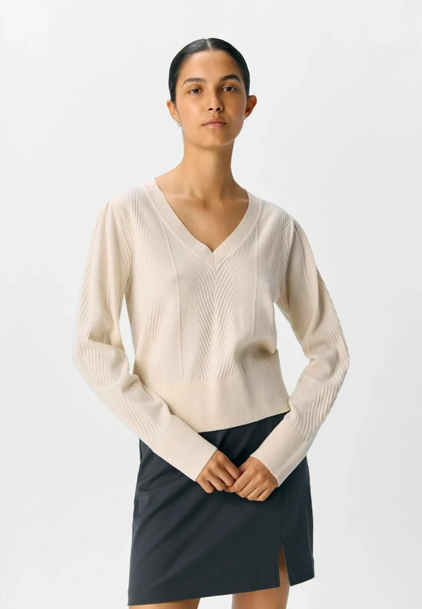 V-AUSSCHNITT - Strickpullover - white/sand
