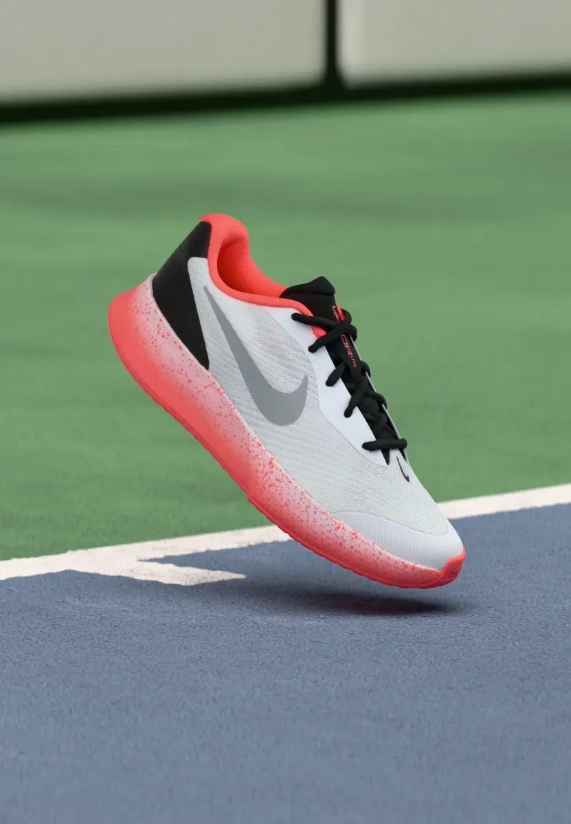 VAPOR LITE 3 HC PRM - Multicourt Tennisschuh - white hot lava wolf grey