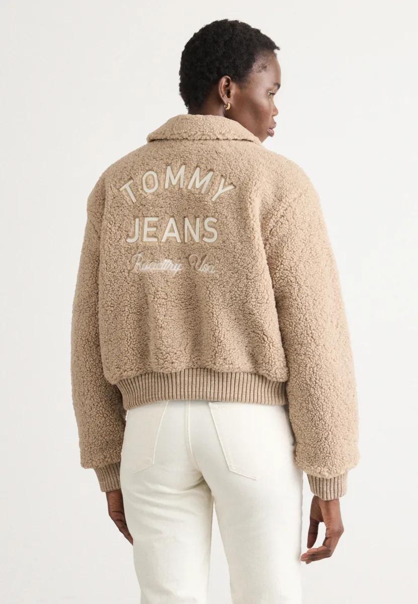 VARSITY - Bomberjacke - malted milk