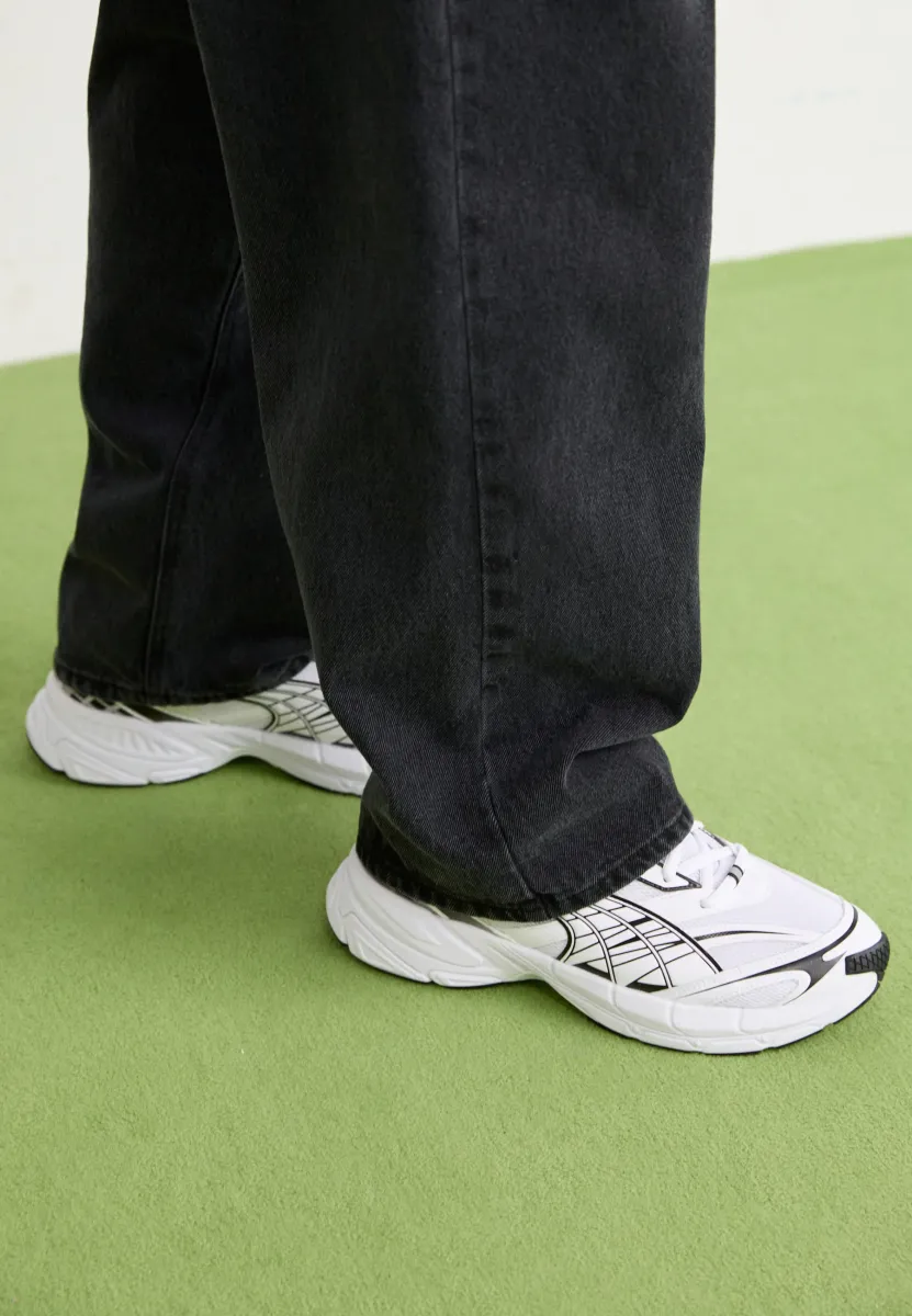 VELOPHASIS ALWAYS ON - Sneaker low - white/silver