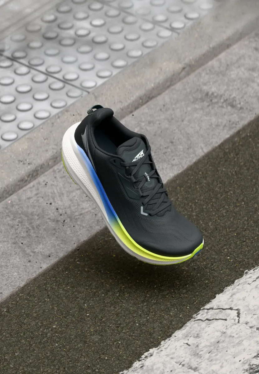VIA - Laufschuh Straße - black/blue