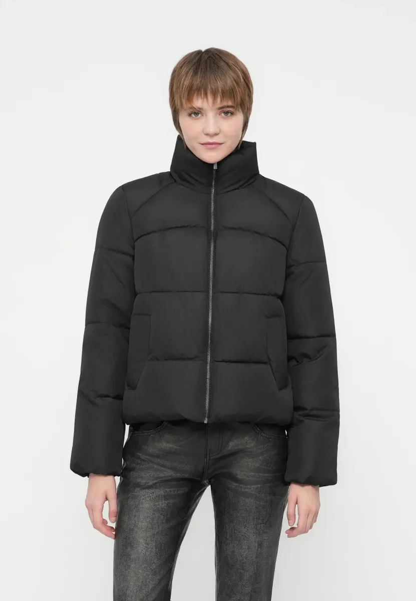 VIKARLA NEW SHORT PUFFER  - Winterjacke - black