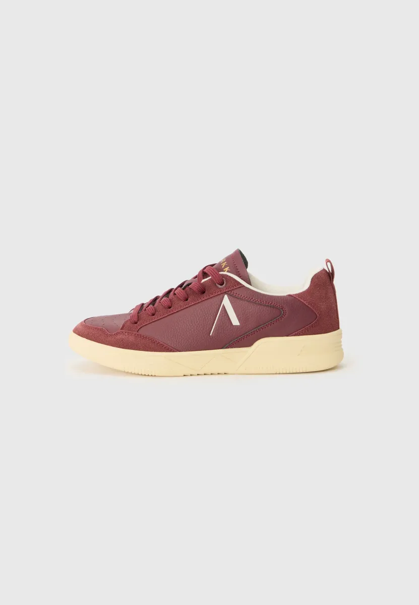 VISUKLASS UNISEX - Sneaker low - amarone vintage yellow
