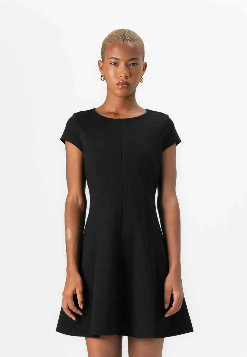 VMJAZLYN SHORT - Jerseykleid - black