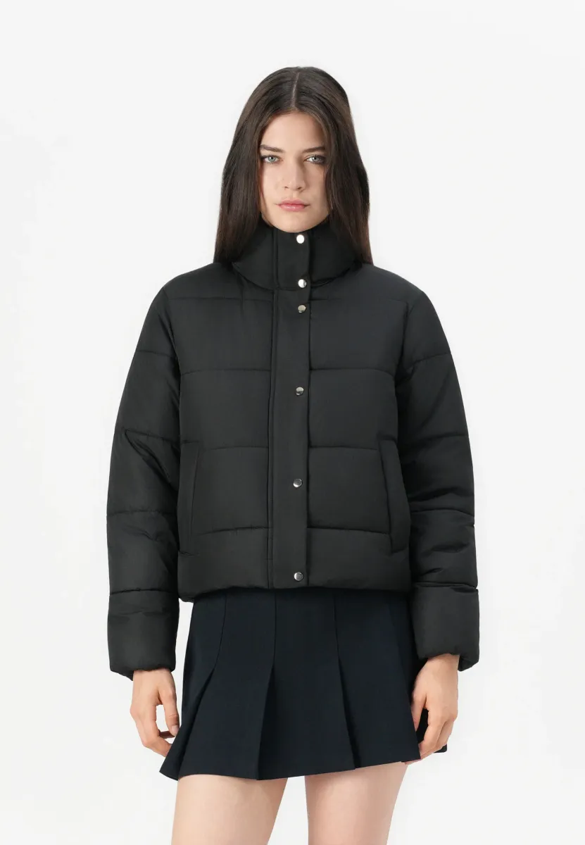 VMMAGGY SHORT JACKET - Winterjacke - black