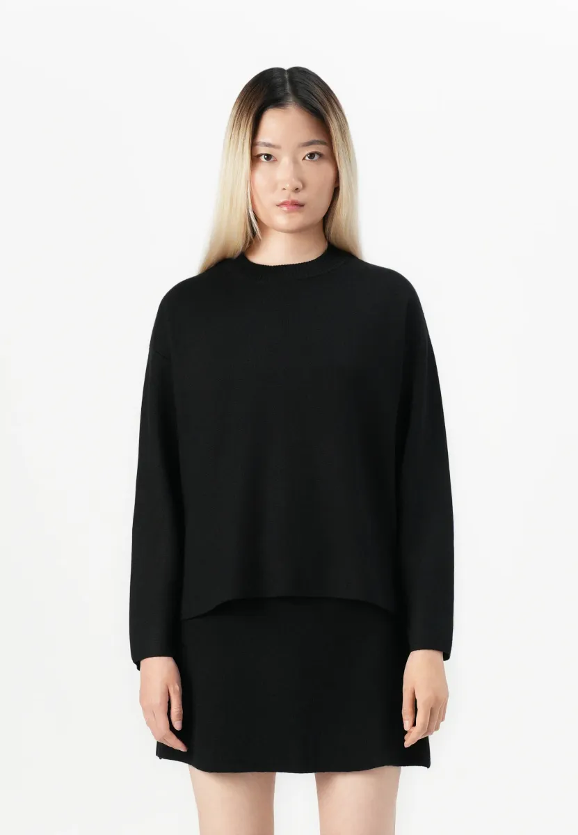VMSILJE O-NECK BOXY - Strickpullover - black