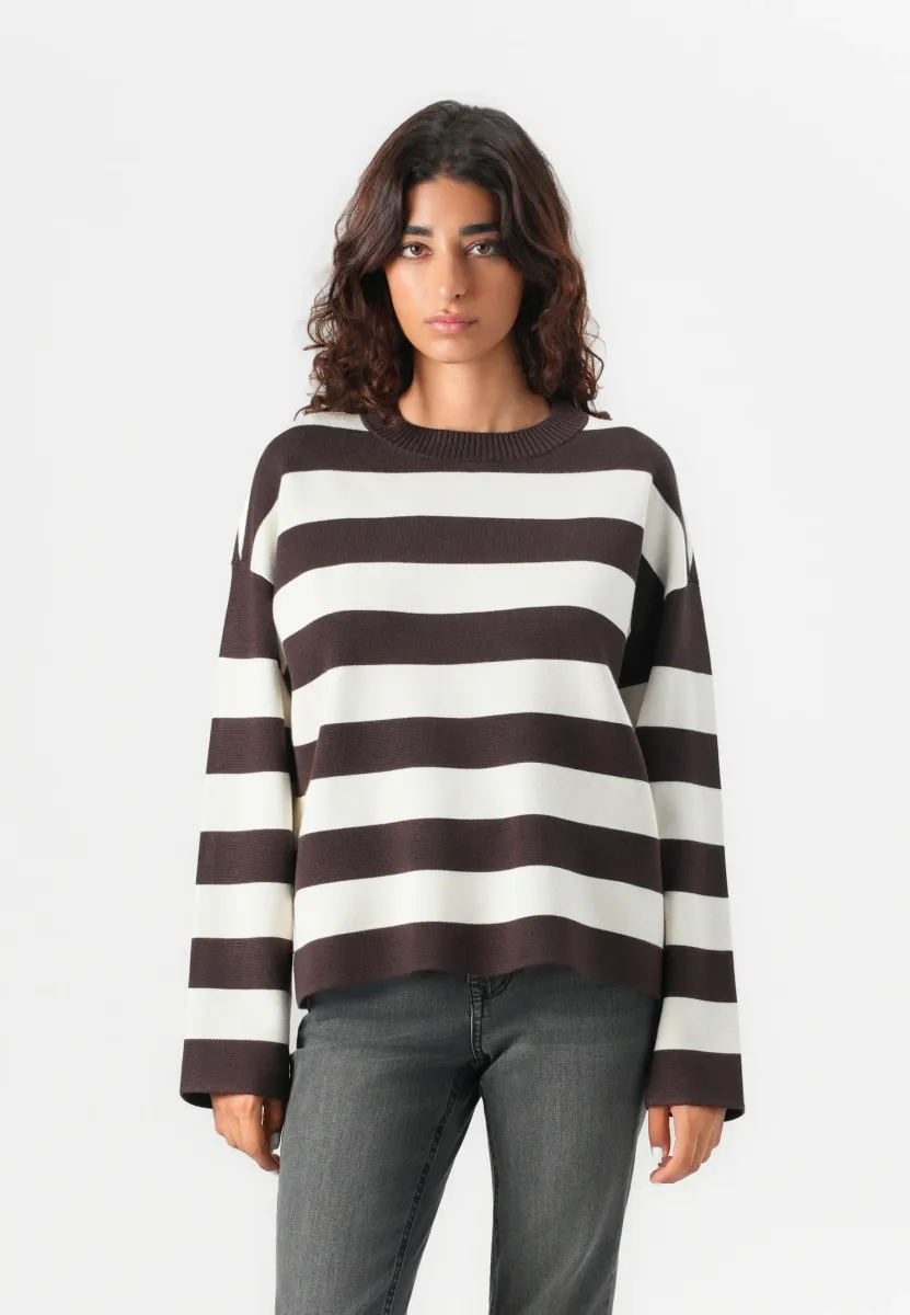 VMSILJE O-NECK BOXY - Strickpullover - chocolate torte/birch
