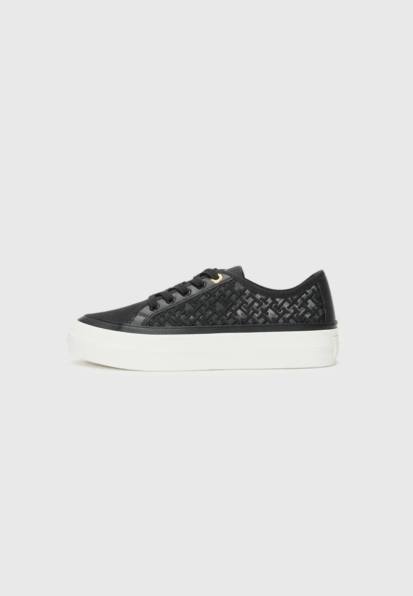 VULC EMBROIDERED SNEAKER - Sneaker low - black