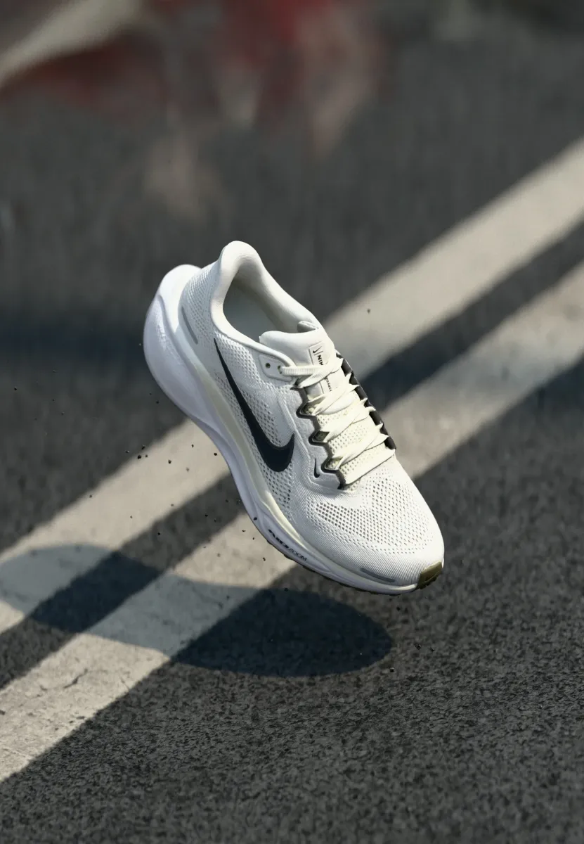 W AIR ZOOM PEGASUS 41 - Laufschuh Straße - white, black