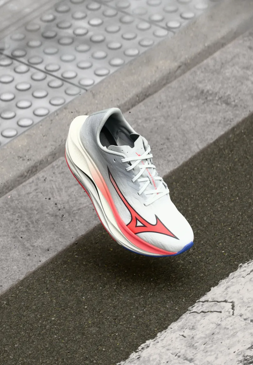 WAVE REBELLION FLASH 3 - Laufschuh Straße - white/fiery coral/iris bloom