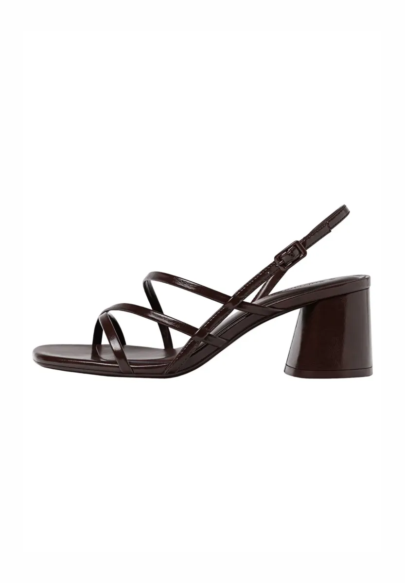 WIDE FIT. BLOCK HEEL SANDALS  - Riemensandalette - brown