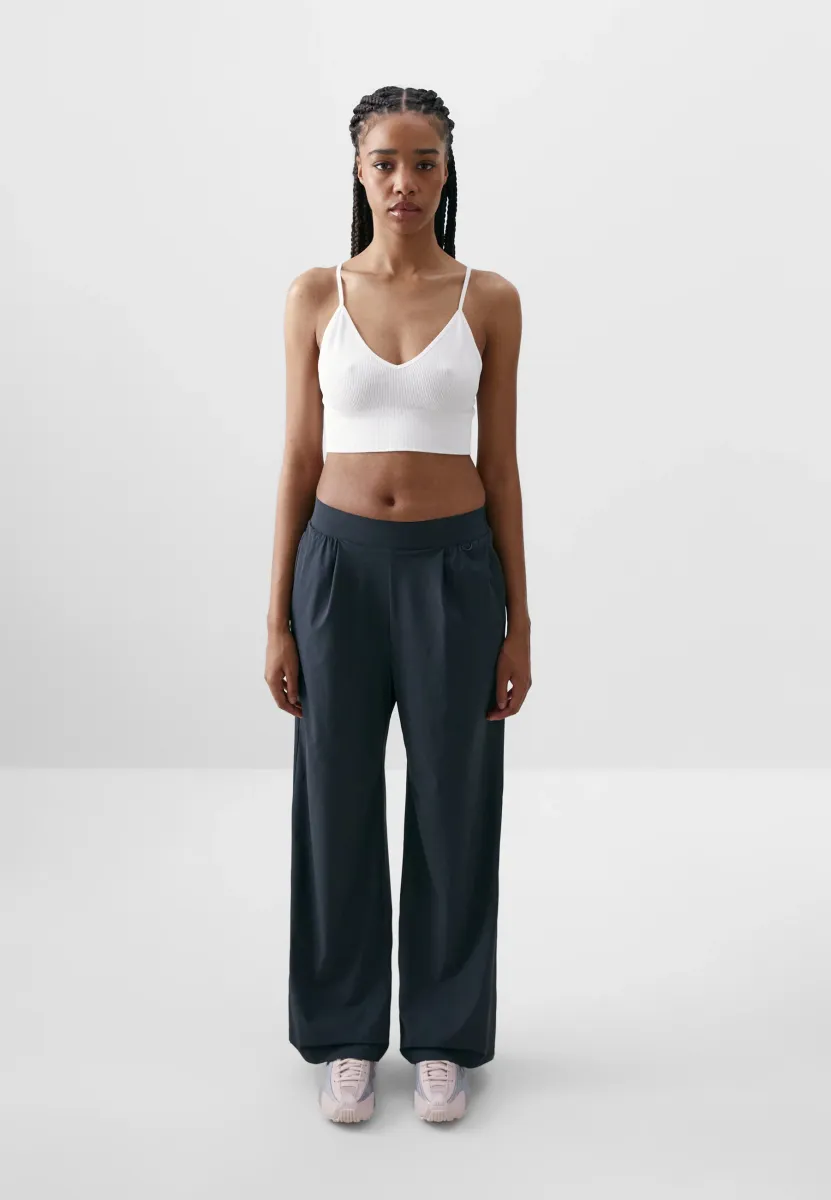 WIDE LEG PANT  - Jogginghose - black
