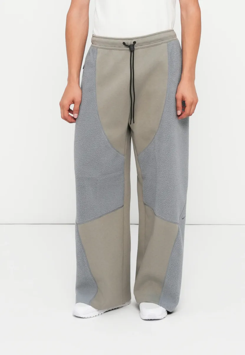 WINDWALL PANT - Jogginghose - light army/cool grey/black