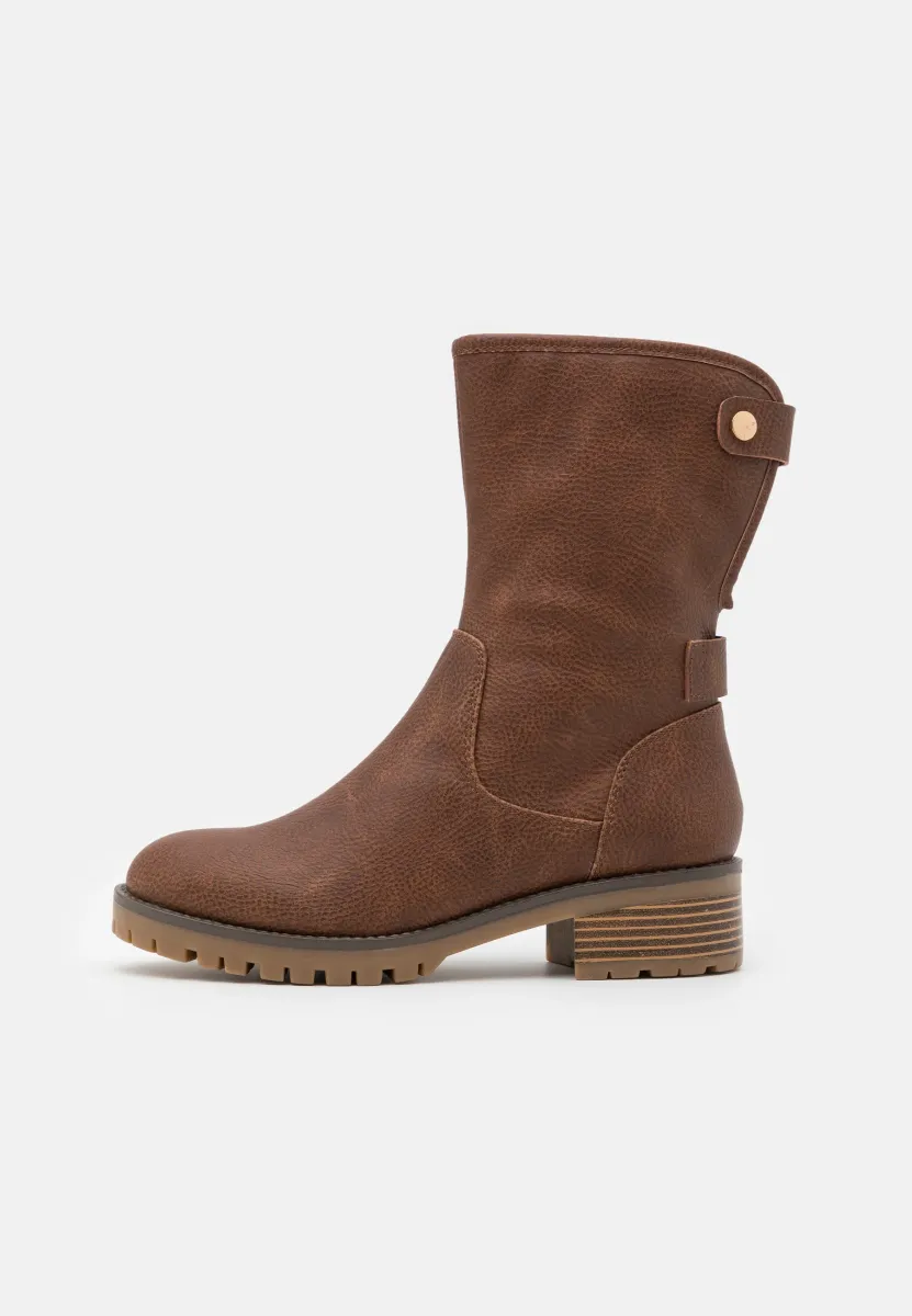 WINTER BOOT - Stiefel - cognac