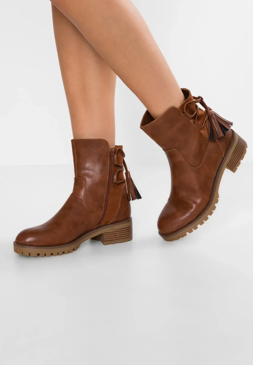 WINTER BOOT - Stiefelette - cognac