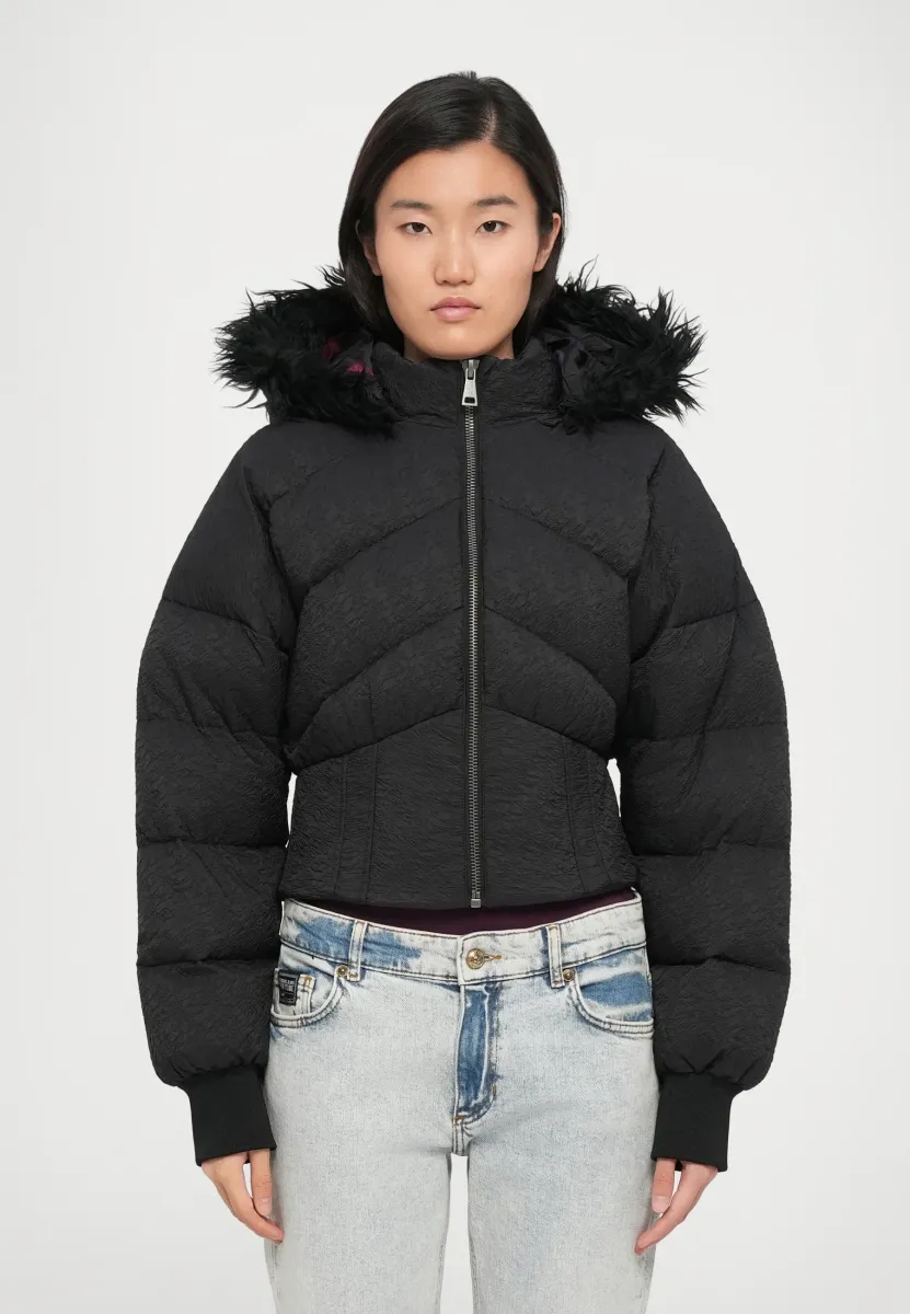 Winterjacke - black