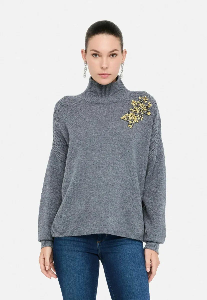 WITH BEJEWELLED EMBROIDERY - Strickpullover - grey