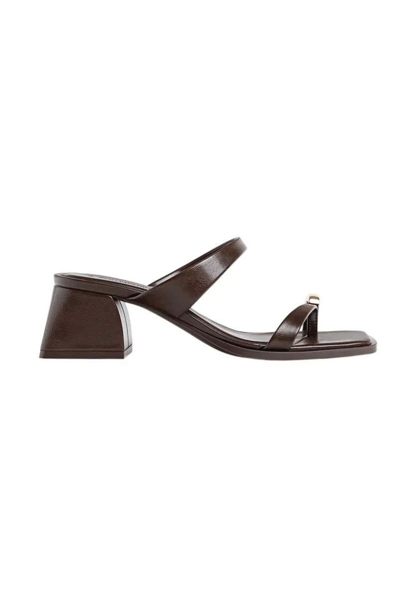 WITH DETAIL - Badesandale - brown