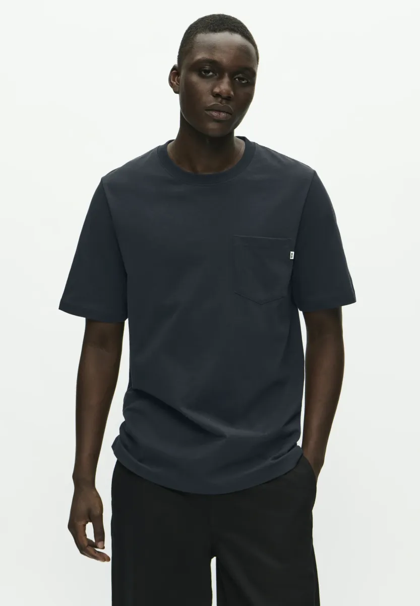 WWBOBBY POCKET TEE 25220 - T-Shirt basic - salute
