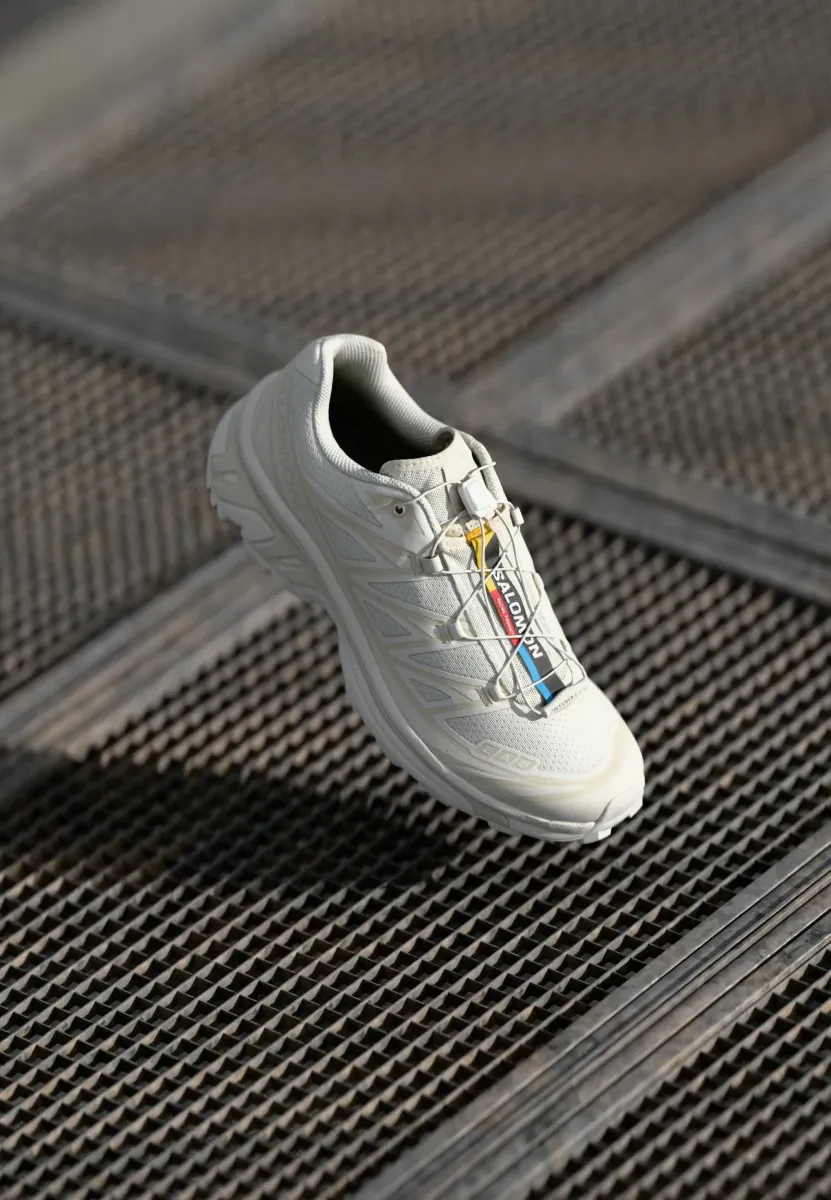 XT 6 UNISEX - Sneaker low - vanilla ice/almond milk