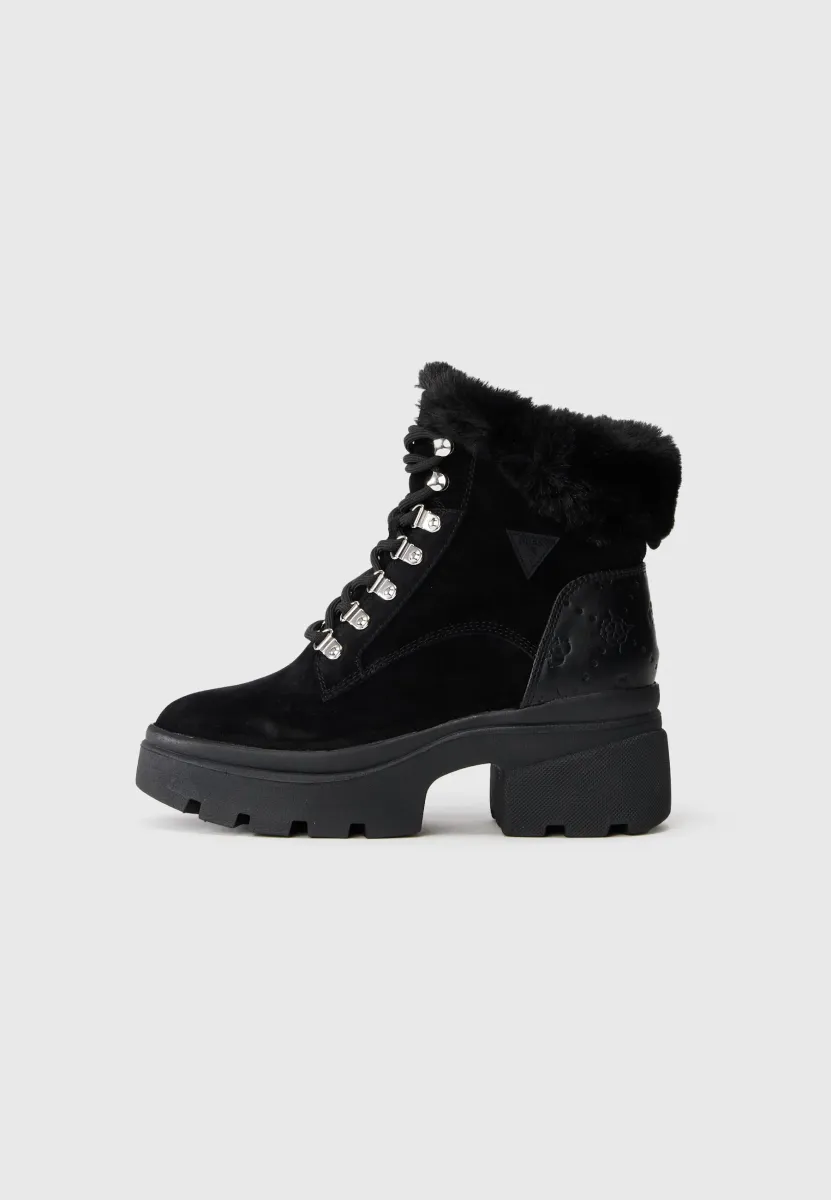 YARELI - Snowboot/Winterstiefel - black