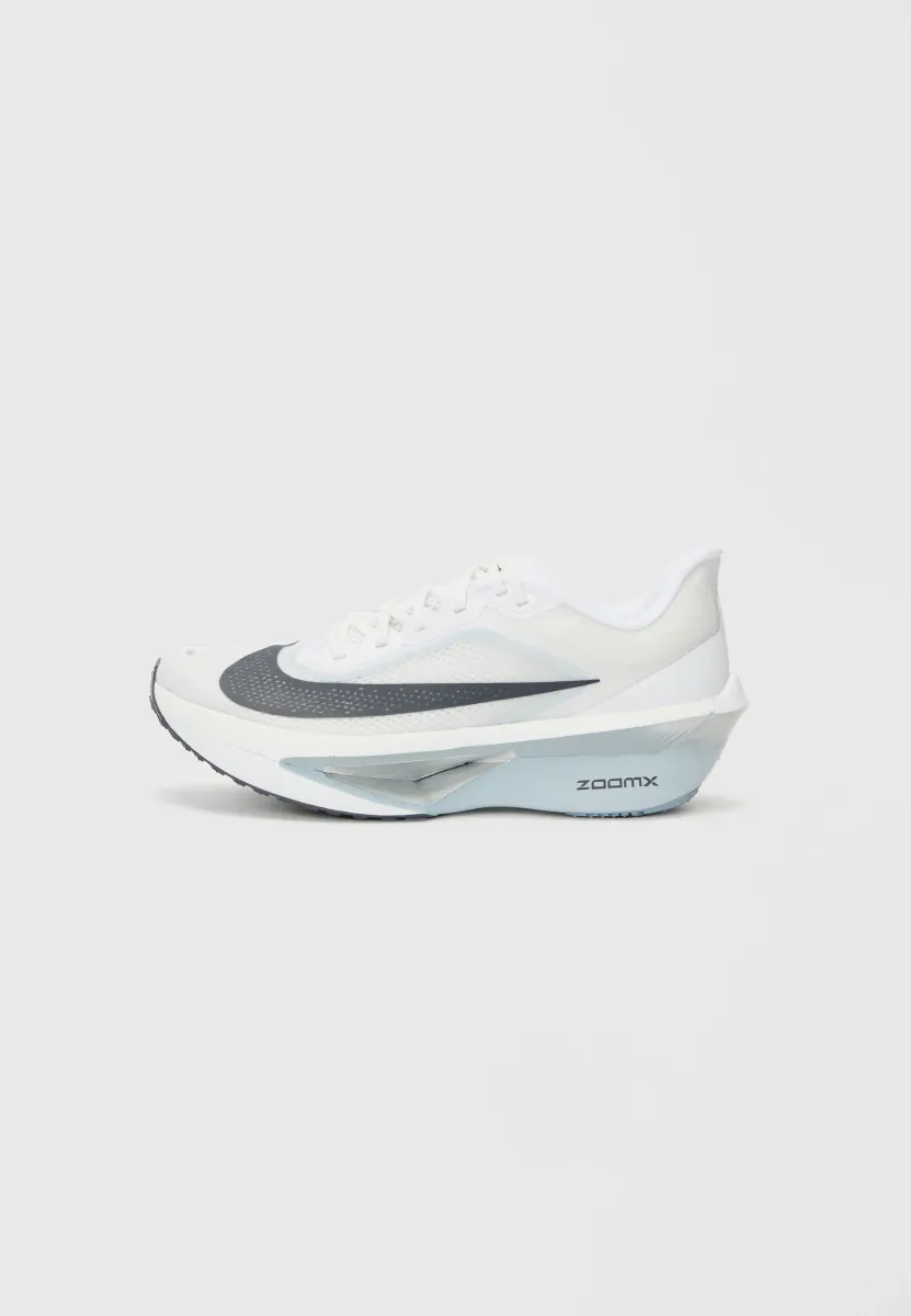 ZOOM FLY 6 - Laufschuh Straße - white/gridiron/pure platinum/obsidian mist/metallic silver