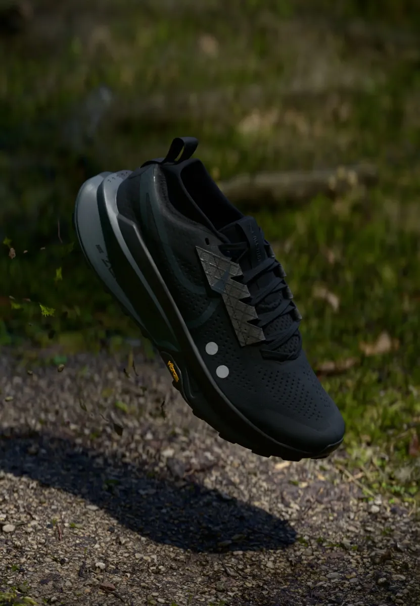 ZOOMX ZEGAMA 2 - Laufschuh Trail - black/brown/metallic platinum-coloured/anthracite